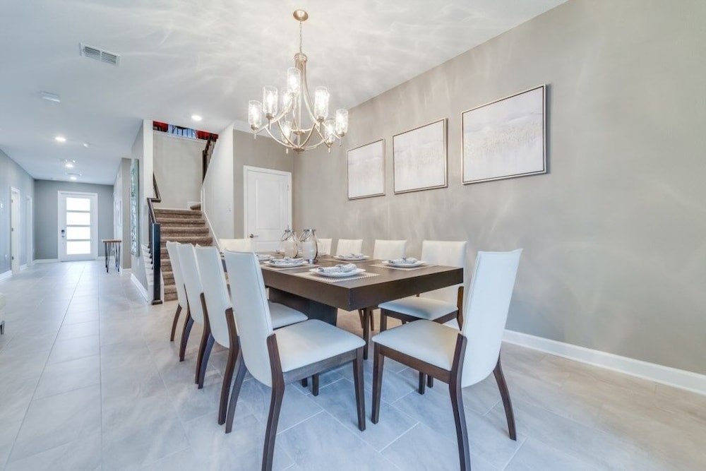 Tyson's Fun Themed Champions Gate Vacation Home 9 Bedroom Home by Redawning - Image 4