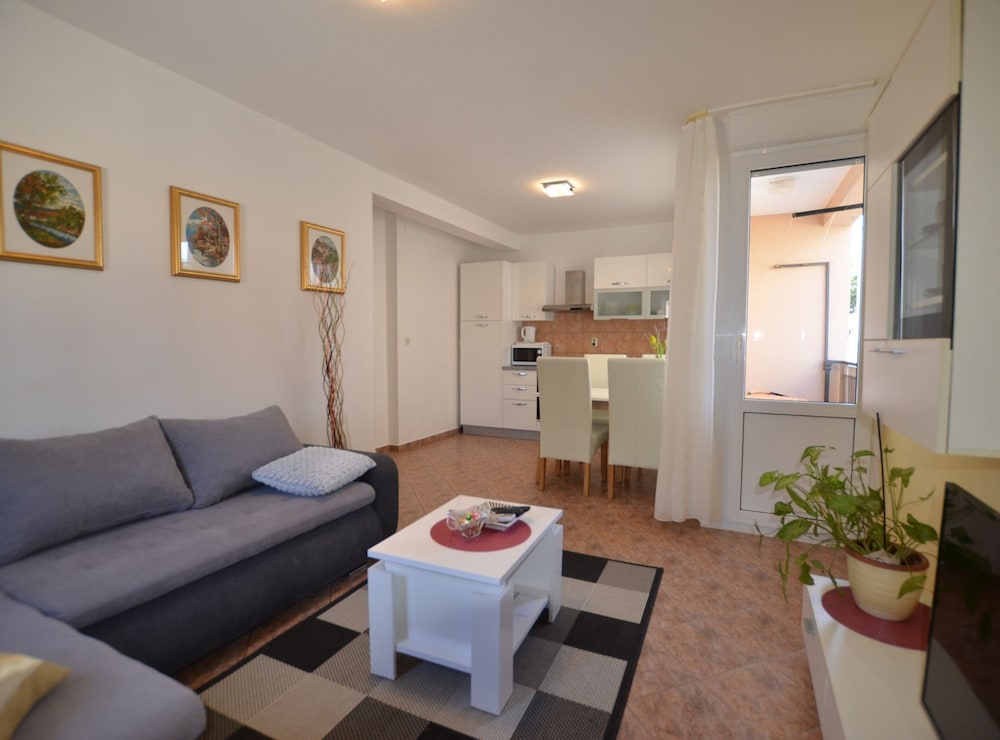 Brigth and Breezy Rovinj Apartments