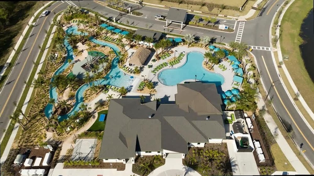 Luxe 5BR Villa Pool Game Room Minutes to Disney