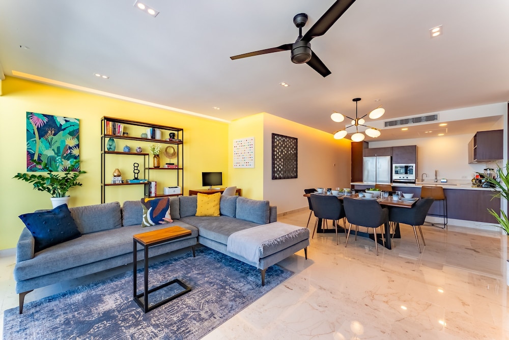 Ph Ocean Lux at Marila Condo