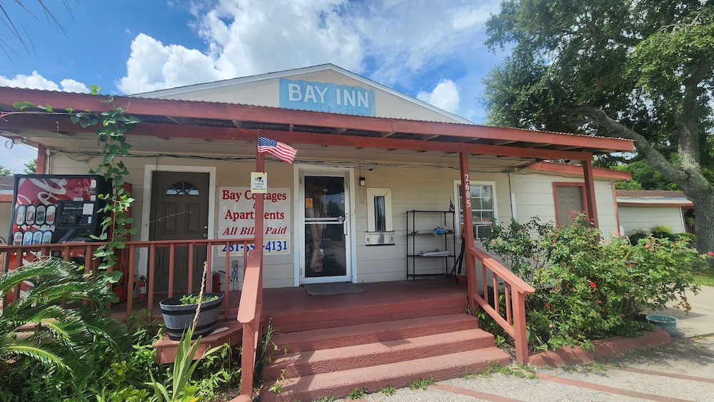 Bay Inn