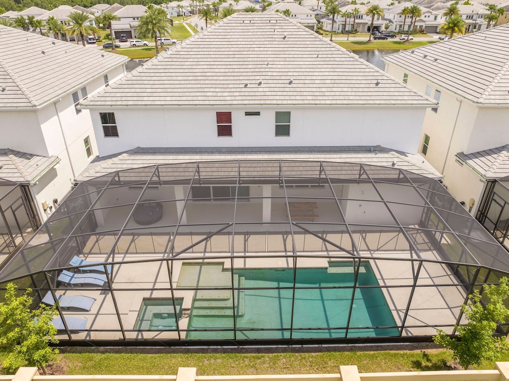 Stunning Masterpiece 15 Ensuites