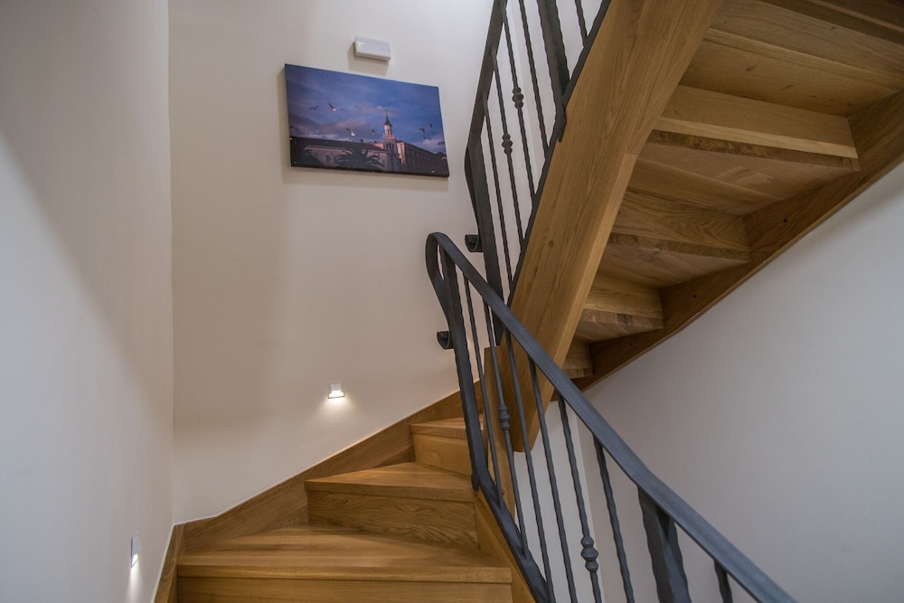 JR Luxury Guesthouse 2 view 3