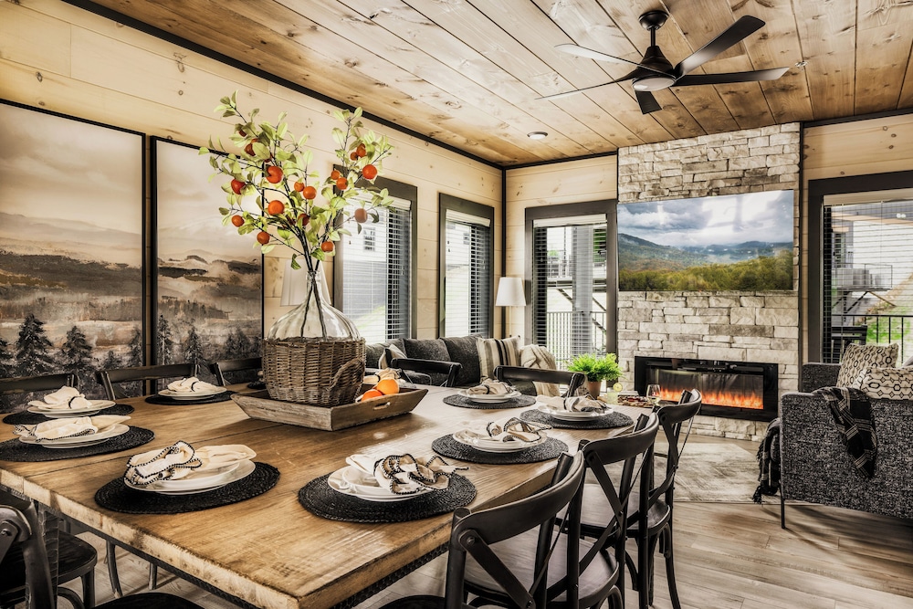 Star Gazer Luxury Rooftop Cabin