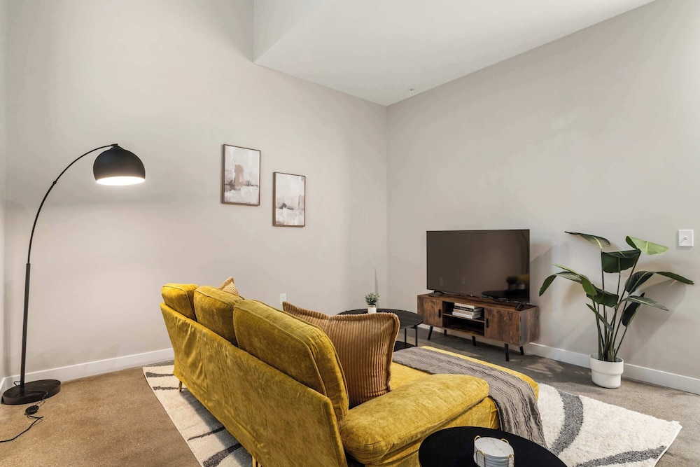 CozySuites at Textile