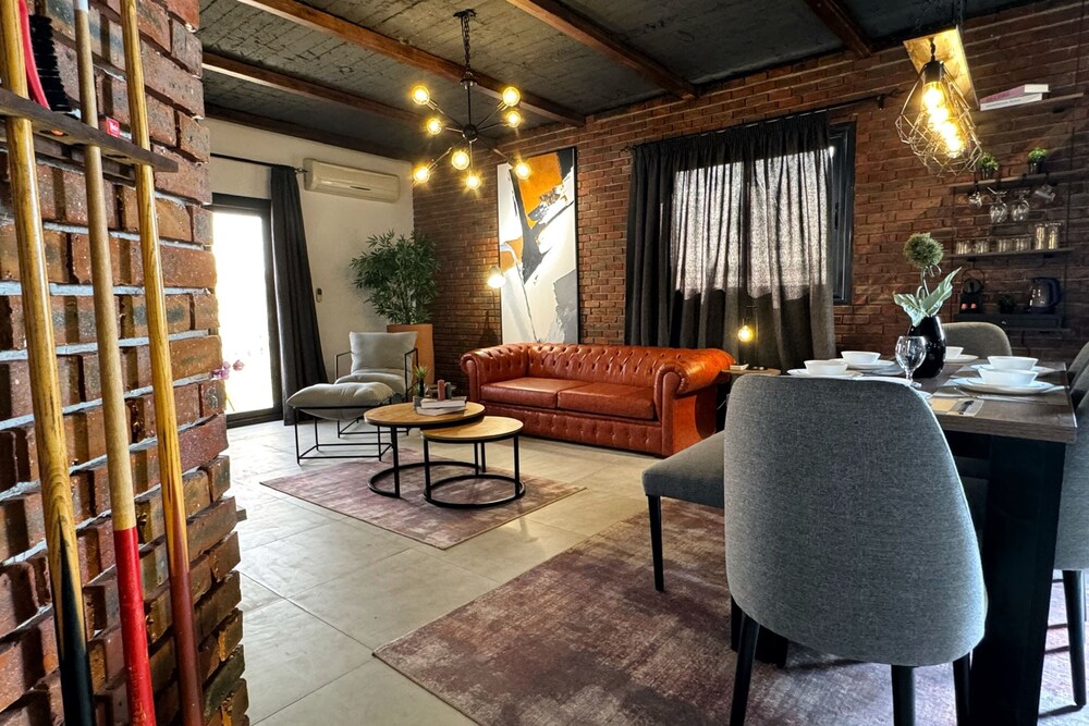 The Built-up 2 BDR Condo 15 min to CAI Airpt