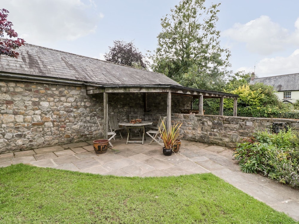 Mistletoe Cottage