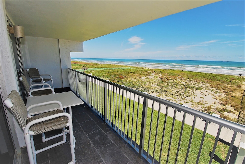Breakers Unit #307 2 Bedroom Condo by RedAwning