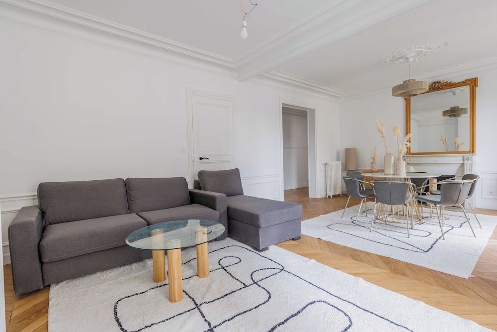 Chic and Welcoming Apartment