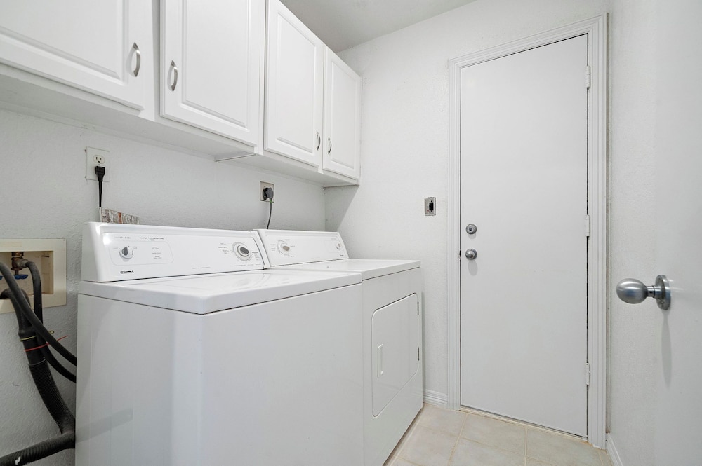 The Beach House by Ryson Vacation Rentals