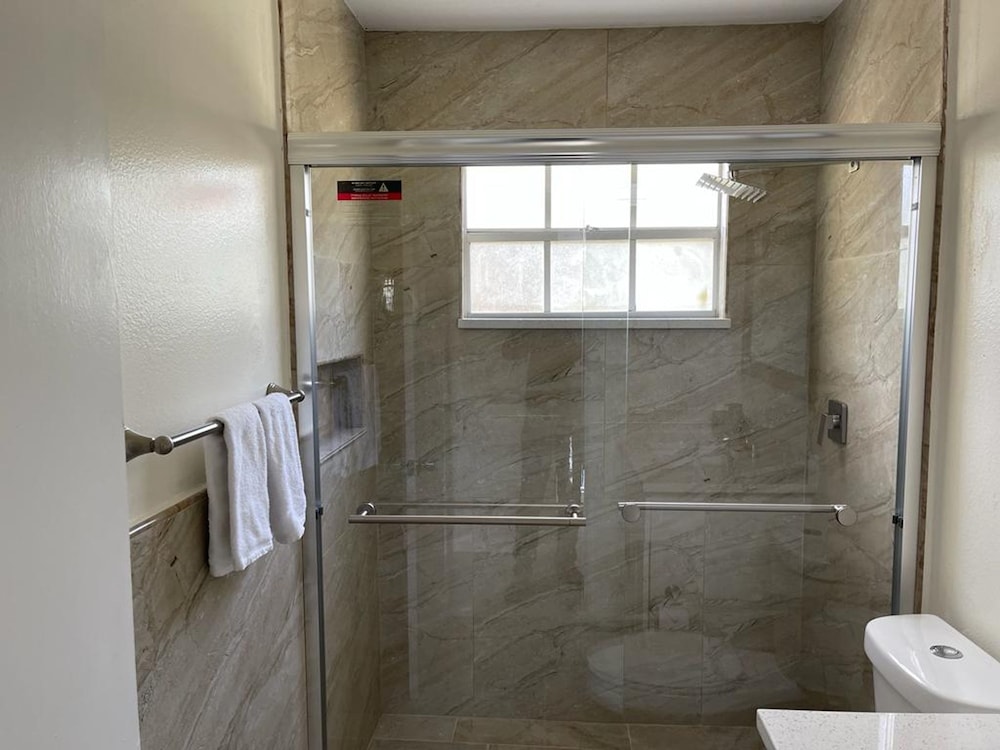 Grand Luxury 3BR Penthouse Near Disney Parks 2