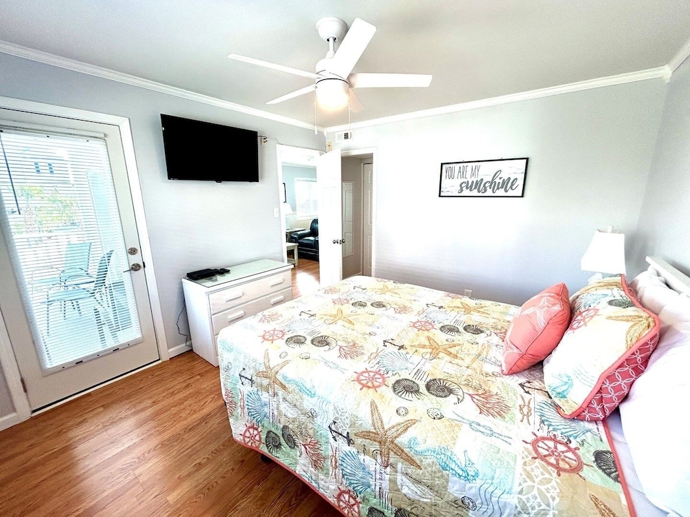 Sandy Shores I 101 3 Bedroom Condo by RedAwning