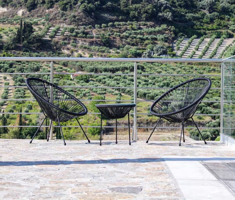 ReCrete - Retreat in Crete