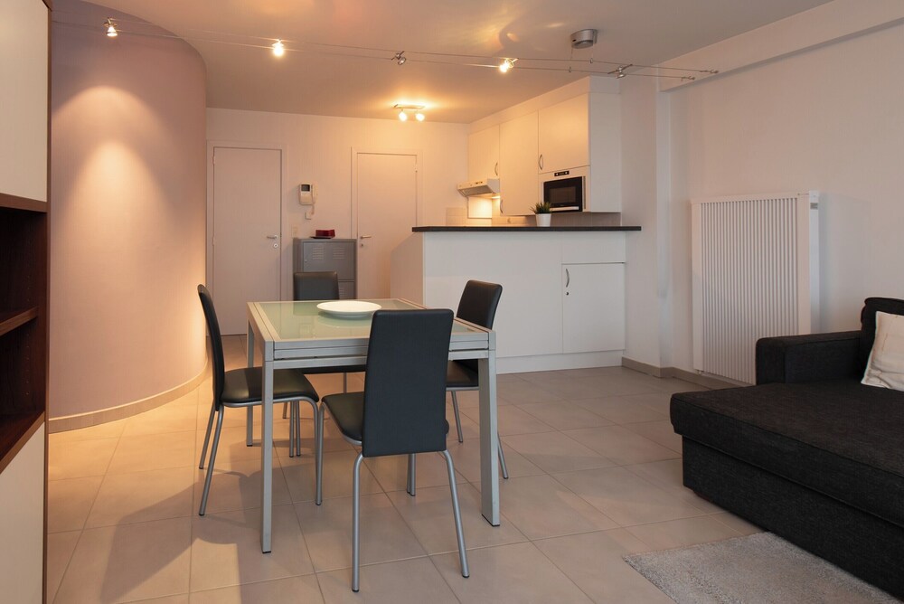 Apartment in Middelkerke With Sea View