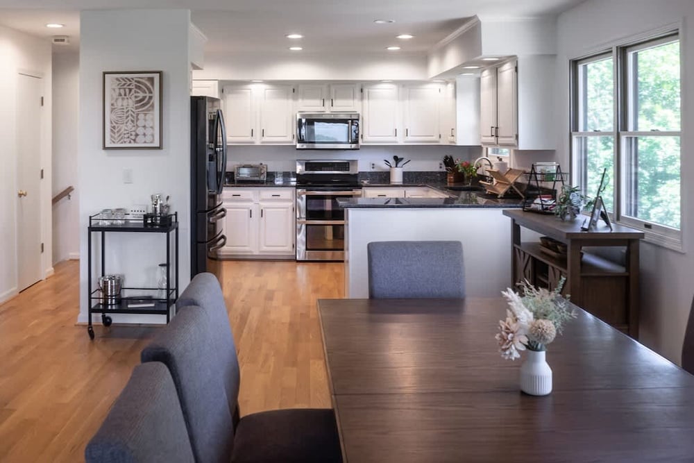 Shenandoah Retreat - Family Home
