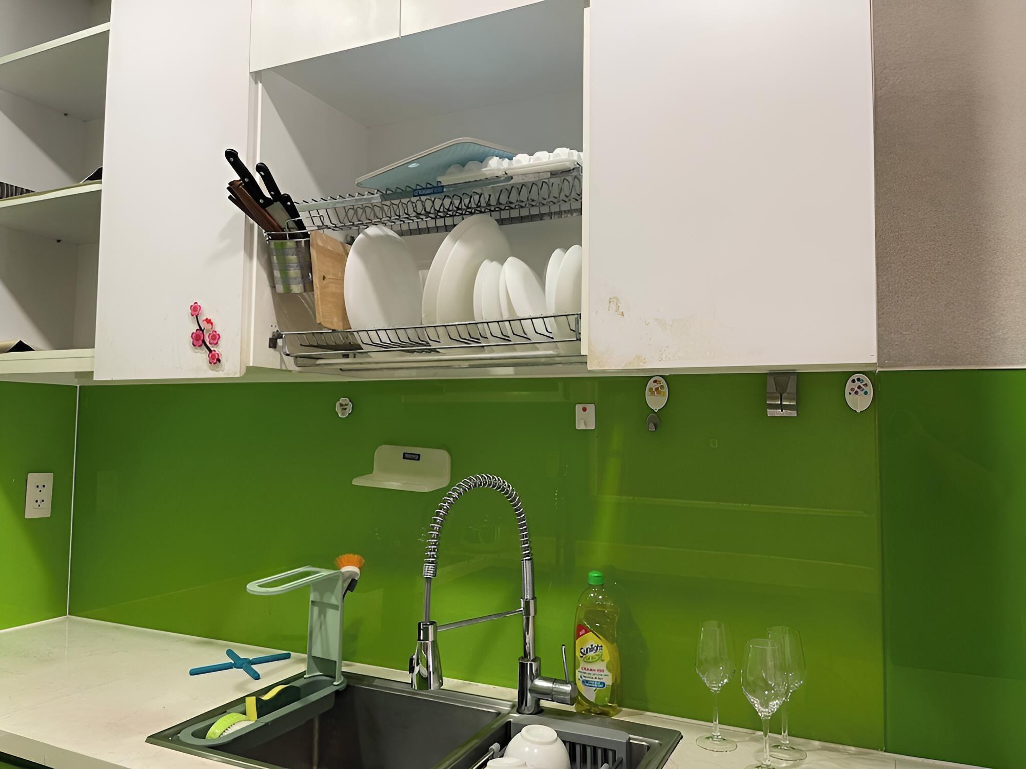 3 Bed Rooms Near Center