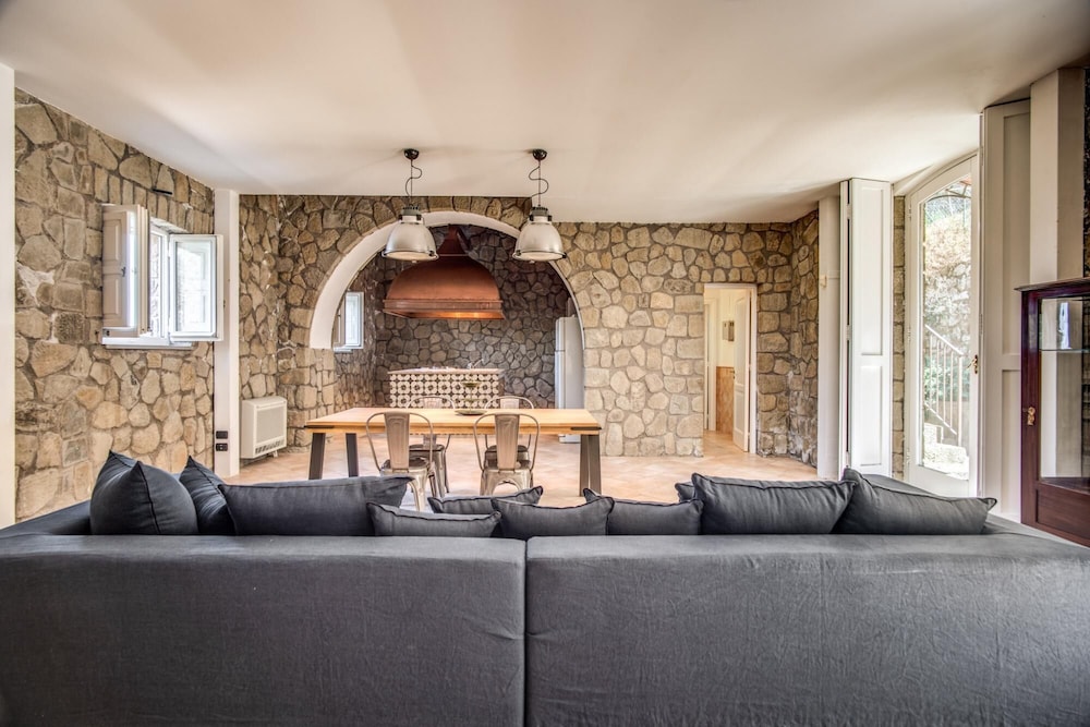 Diana in Massa Lubrense photo 5