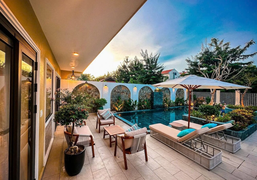 Hometown Signature Retreat Villa Hoi An