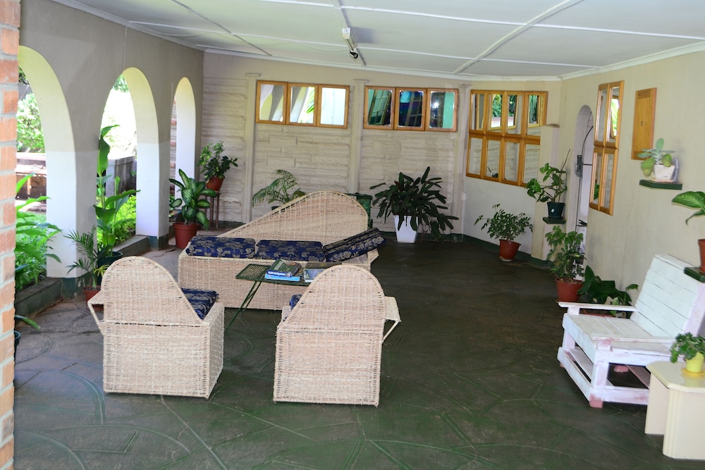 Breeze Guest House