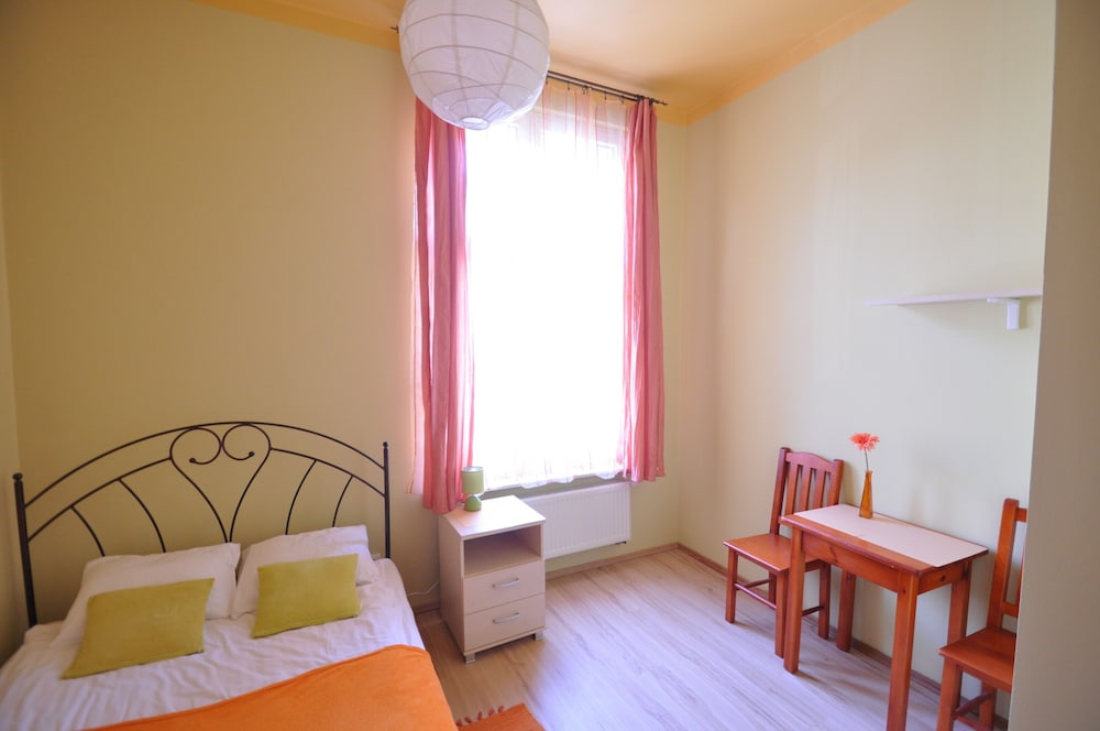 Hostel Sopotiera Pokoje Gościnne