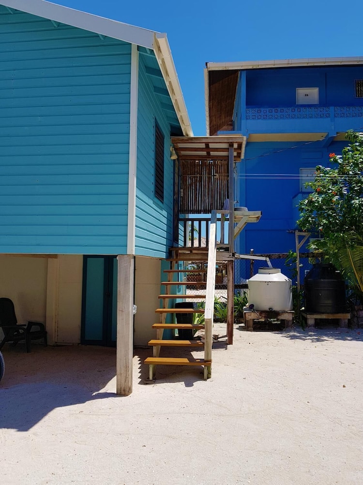 Carolyns House