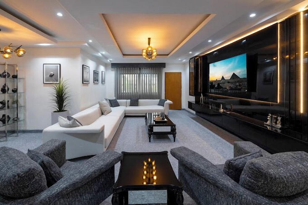 Shamrock Apartments