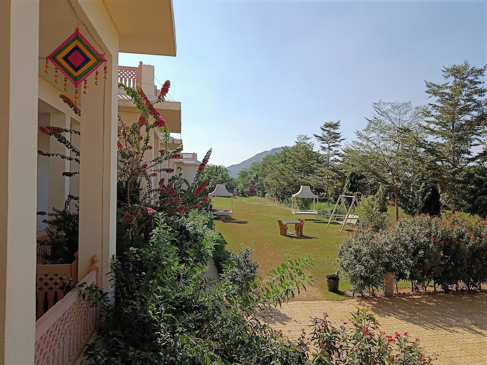 Brahma Heritage-Luxury Rooms with Pool