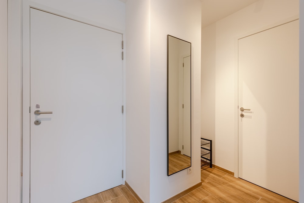Cozy Beach Apartment in Middelkerke for 5 Guests Bright Living Space With Terrace
