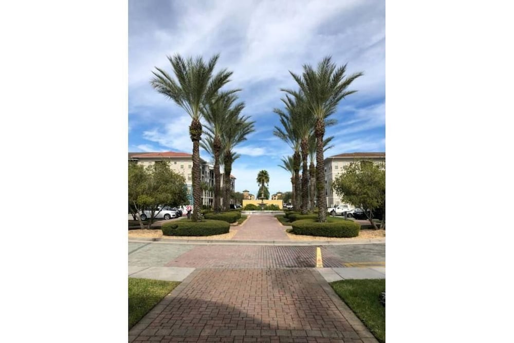 Tideview 20 · Walk TO Convention! Near Universal & Disney