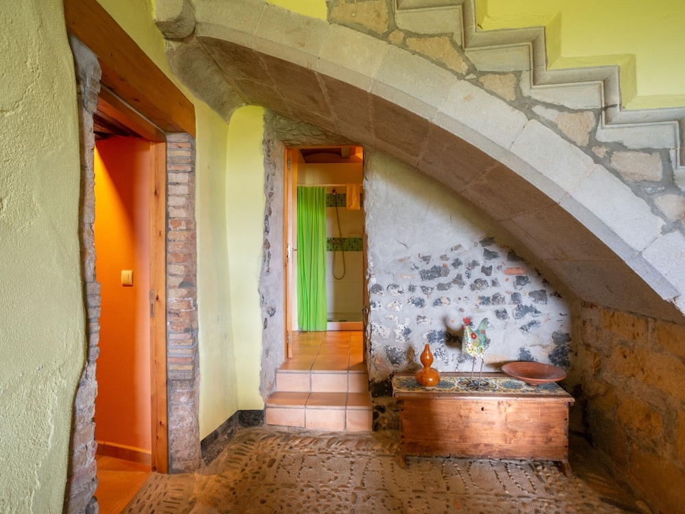 Vibranr Holiday Home in Aiguaviva With Swimming Pool, Aiguaviva – photo 4