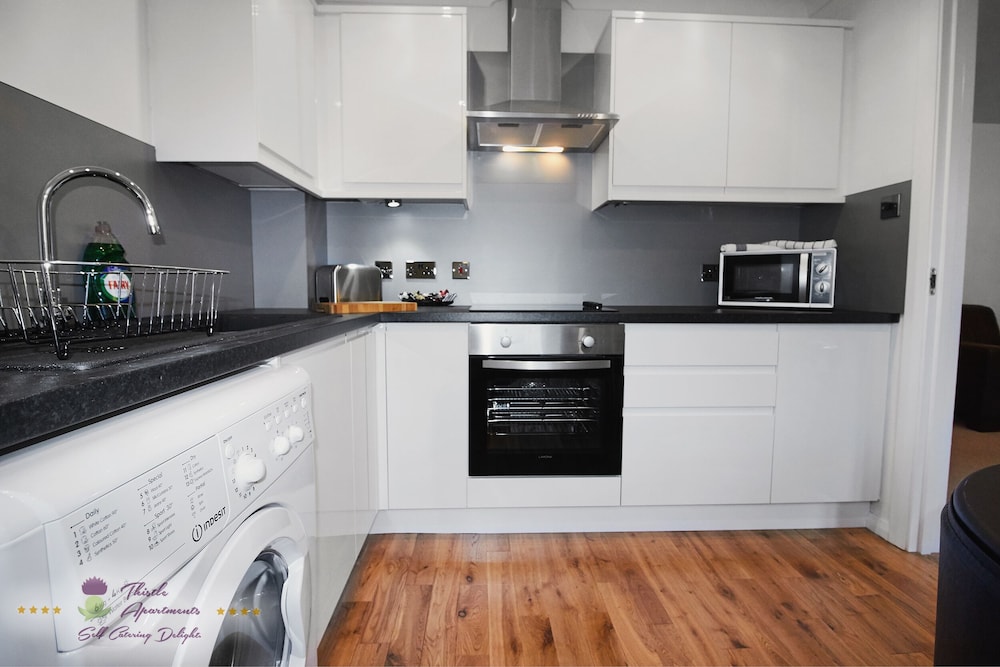 Thistle Apartments - City View Apartment