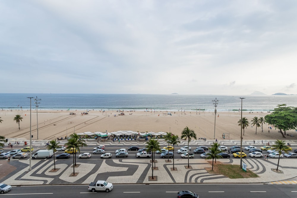 Plaza Copacabana - Conforto e Praia.