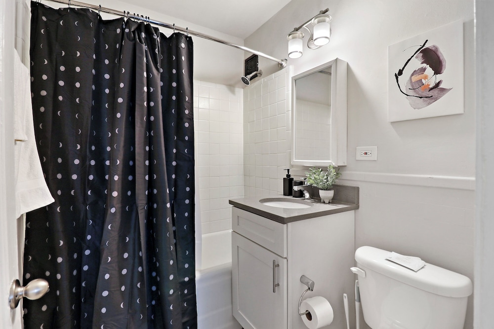 2BR Spacious Apt - BS 605
