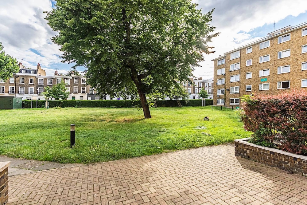 Magnificent and centrally located flat
