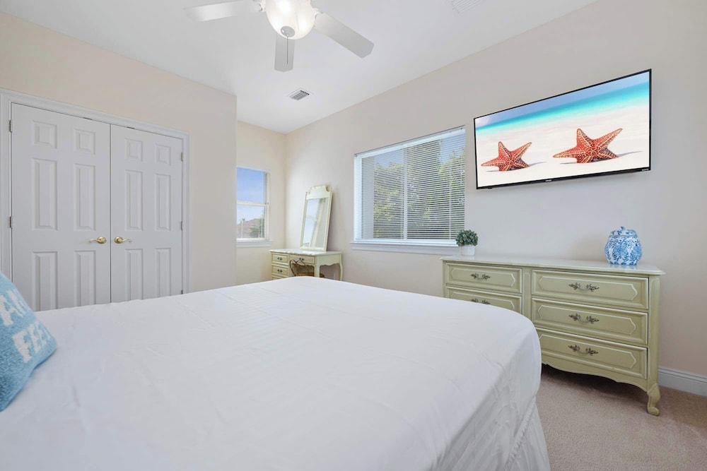 Private Beach & Community Pool