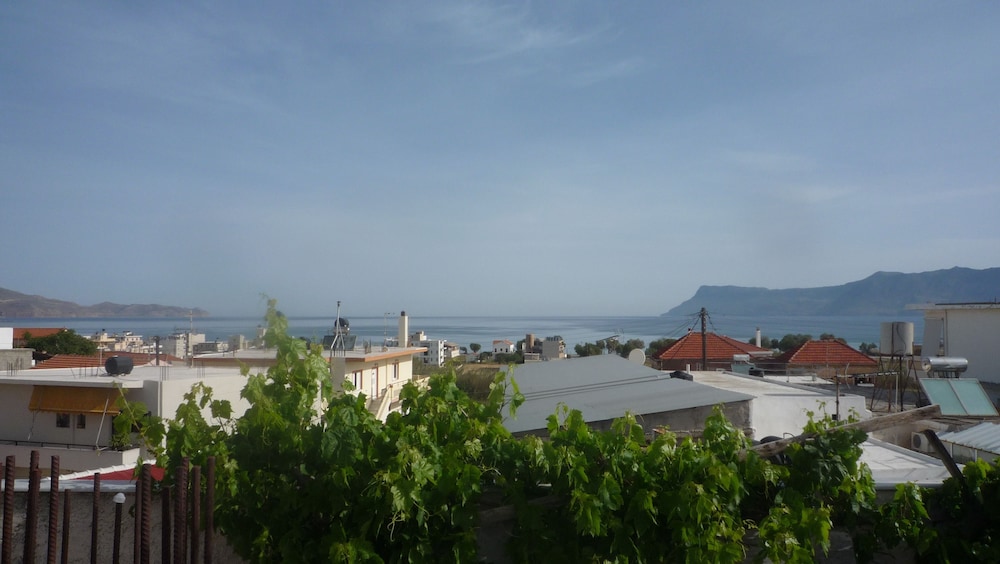 Villa Stylianos - Hostel