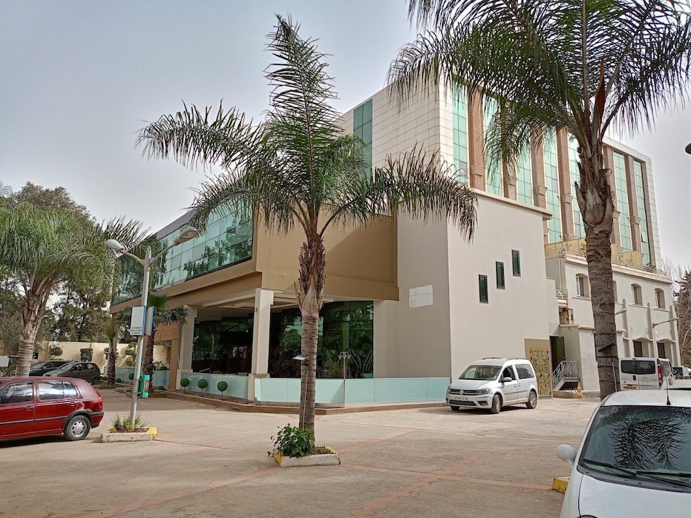 Hotel Jardy - Aéroport