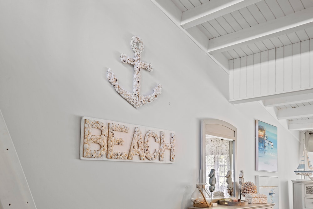 Executive Bay Club