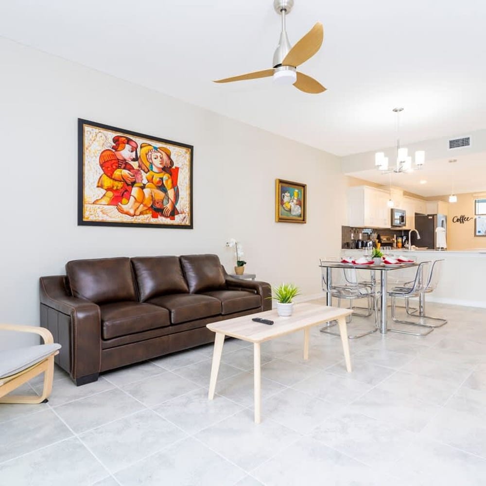 Stunning 2Bd Apto Close to Disney Storey Lake 105 3171 view 4