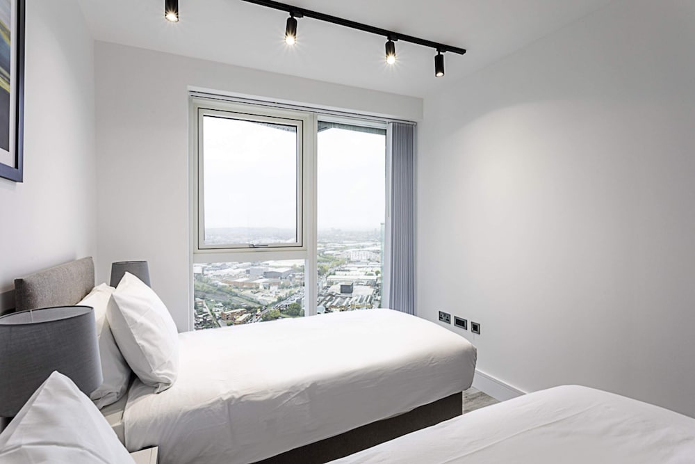 Icon Tower Flat IV