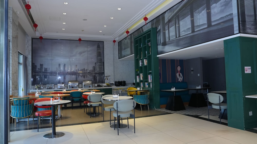 YESTE Hotel (Shenzhen Nanshan Qianhai Daxin subway station)