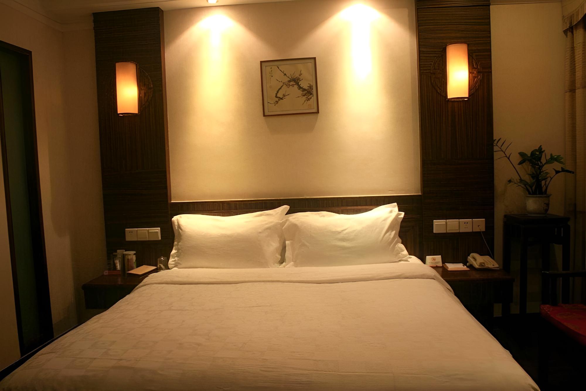 Golden Lotus Herton Seaview Hotel - Haikou