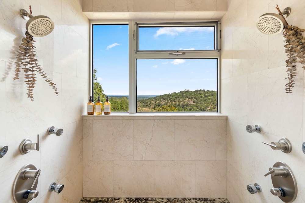Luxury 4BR Hilltop Retreat With Scenic Views