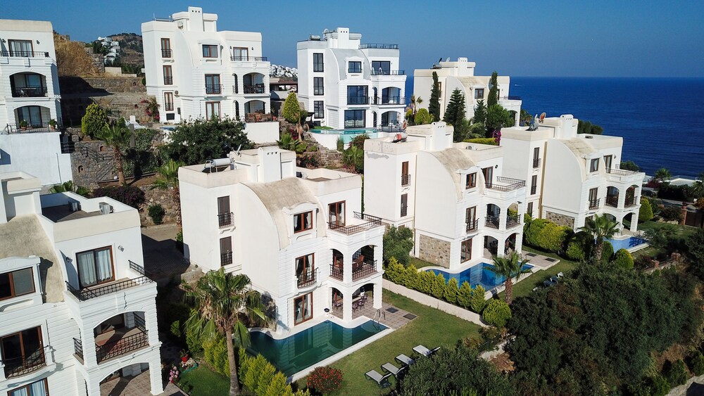 Elegant Villas 2 2 view 2