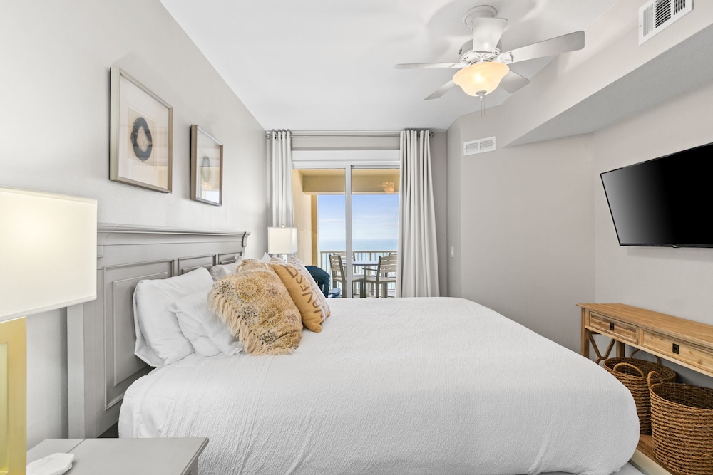 Grand Panama Beach Resort by Panhandle Getaways