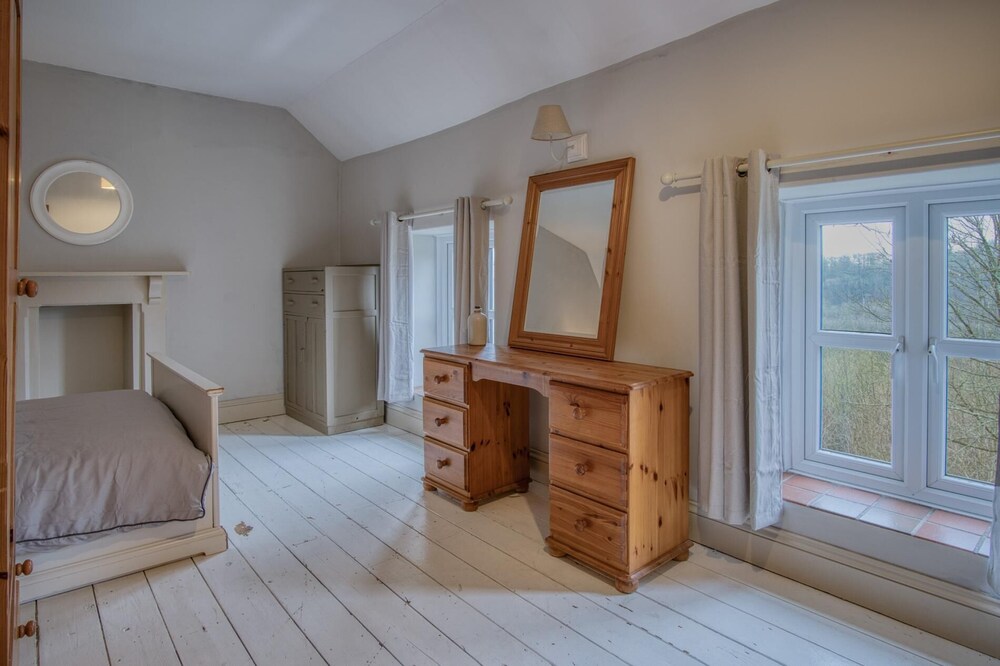 Woodcocks House - 3 Bedroom Holiday Home - Kilgetty