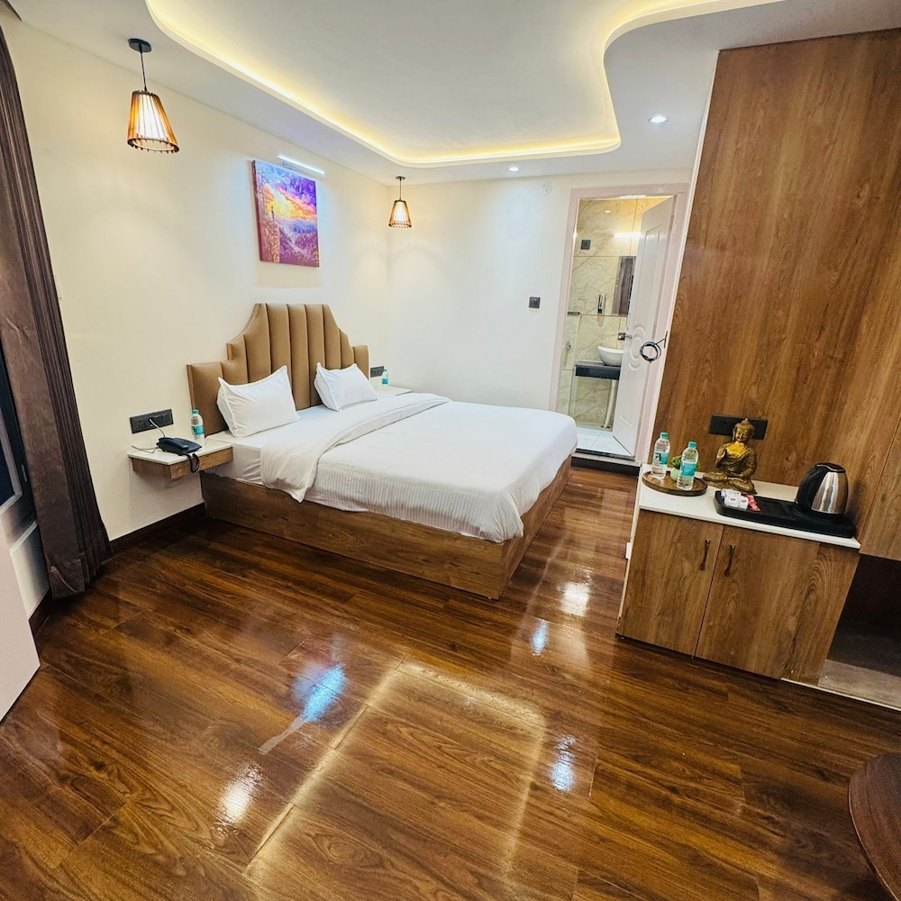 Jasmine Hotel Mall Road Dalhousie
