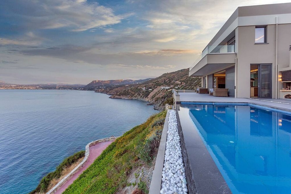Ocean View Luxury Villa view 2