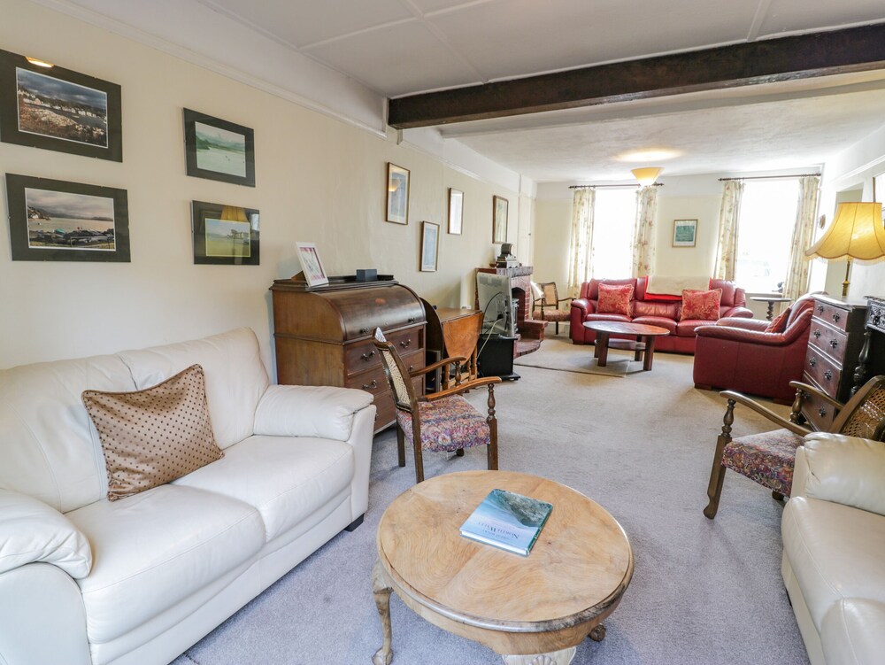 6 Glyn Terrace