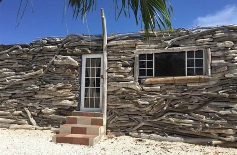 Hotel Driftwood Gardens - Image 1